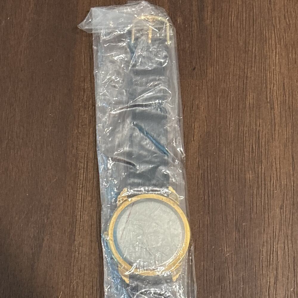 DISNEY Toon Town Cast Member Exclusive Watch Disneyland NEW - Picture 4 of 6